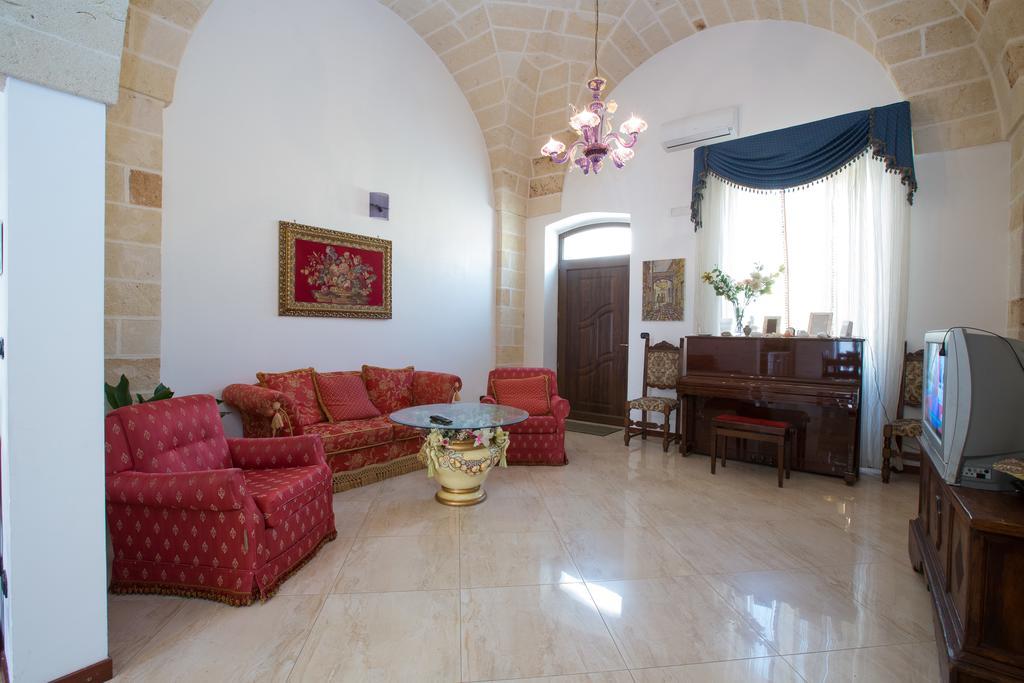 Azzurro Salento Bed & Breakfast 3*